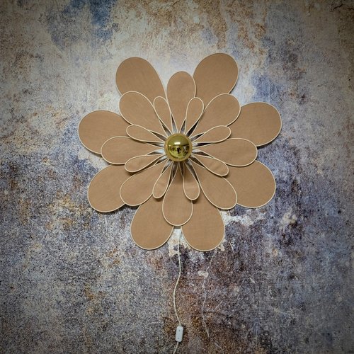 Applique, décoration murale, marguerite, la grande, 24 pétales, rotin et lin nude