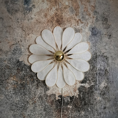 Applique, décoration murale, tournesol, la classique, 16 pétales en rotin et lin blanc