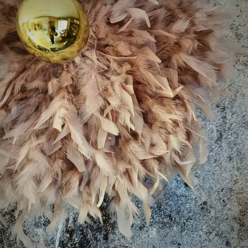 Applique murale fleur en plumes, vieux rose, modèle dahlia, la classique, 60cm de diamètre