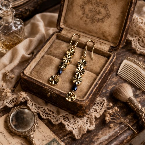 Boucle d'oreille pendante chic romantique bohème perle ronde dorée noire chaine inoxydable dorée création unique crochet d'oreille