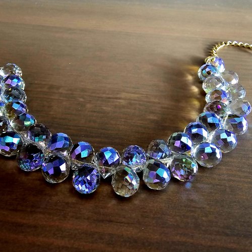 Bracelet perle irisée de verre à facette nuance cristal brillant scintillant chaine fine acier inoxydable modèle création unique