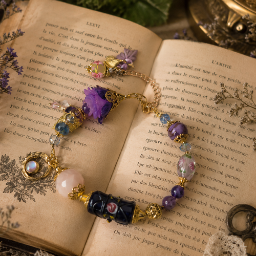 Bracelet femme ajustable acier inoxydable intemporel printanier romantique bohème grosse fleur violette perle tube bleue fleurie