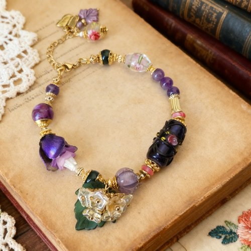 Bracelet femme ajustable acier inoxydable printanier romantique bohème fleuri fleur violette rose bleue transparente feuille arbre verte