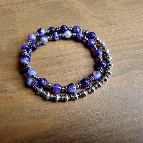 Bracelet mixte élastique ajustable perle naturelle violette améthyste breloque couleur argentée double tour rangée rang tendance mode