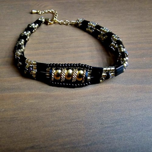 Bracelet manchette mixte ajustable réglable noir breloque chaine dorée acier inoxydable perle miyuki tila rocaille petite perle dorée