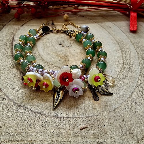 Bracelet ajustable femme double rangée rang fleuri fleur rouge jaune verte blanche printanier romantique bohème perle verte jade naturelle
