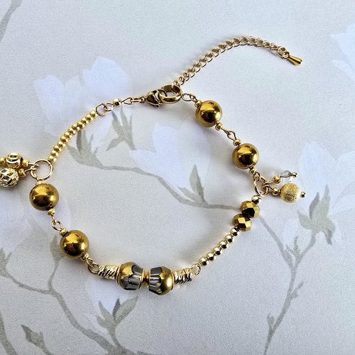 Bracelet ajustable femme intemporel romantique petite grosse perle ronde dorée acier inoxydable perle verre transparente facette façonnée