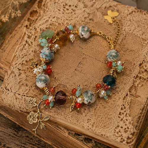 Bracelet femme ajustable bohème printanier pétillant perle fleurie fleur bleu clair perle verre facette facettée bleu violette marron