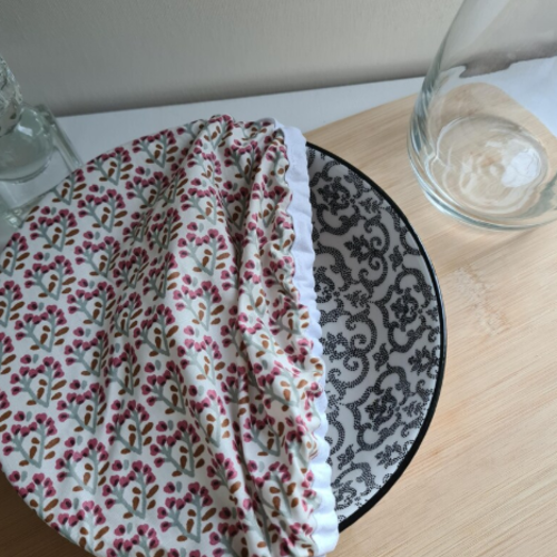 Couvre-plat en coton enduit | fabrication artisanale | alternative durable | tinus rose | avec biais | ø 20 cm