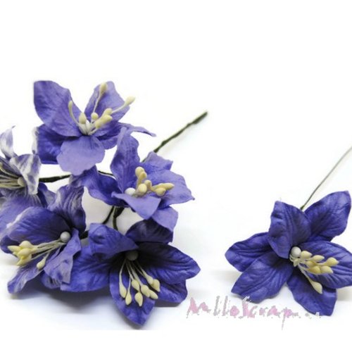 *lot de 5 fleurs "lily" violet avec tige embellissement scrap carte (réf.810).*