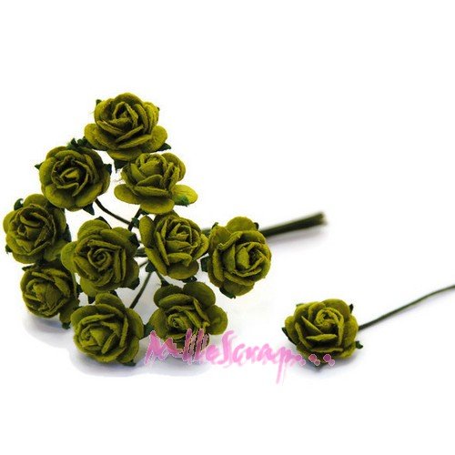 *lot de 10 petites roses vert papier avec tige embellissement scrap carte 2(réf.810)*