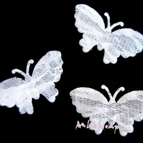 *lot de 4 papillons blanc dentelle embellissement scrapbooking(réf.310).*