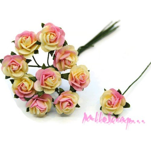 *lot de 10 petites roses rose papier avec tige embellissement scrap carte 11(réf.810)*