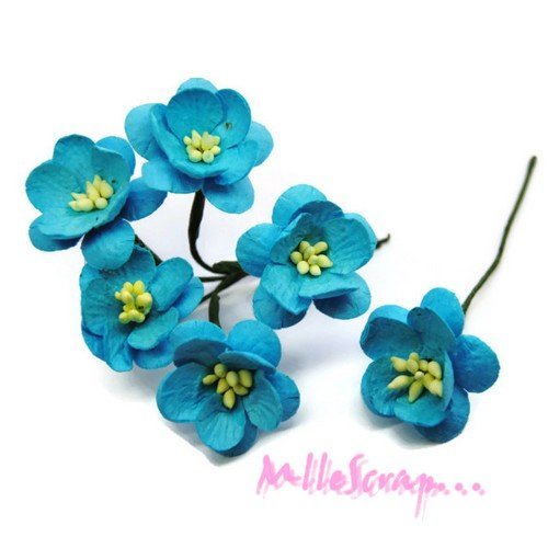 Fleurs papier bleu clair embellissement scrapbooking carterie diy - 5 pièces