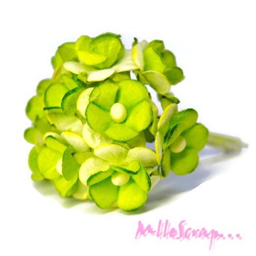 Fleurs papier tons vert noël embellissement scrapbooking carterie diy - 10 pièces