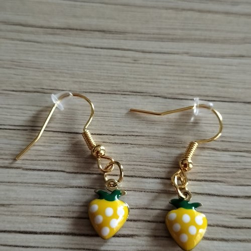 Boucles d'oreilles fraises jaunes