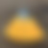 Pompon coton jaune soleil forme triangle 50mm
