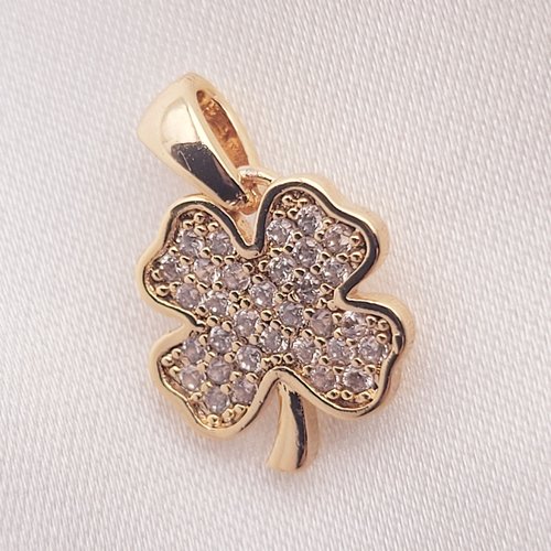 1 pendentif trèfle laiton or 24kt serti zyrcon 12x9mm