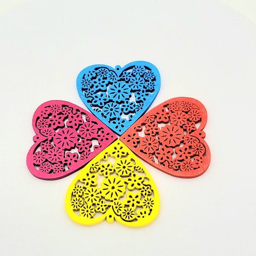 4 pendentifs coeur bois colorés 40mm