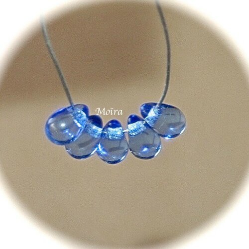20 perles verre de bohème  couleur bleu sapphire 6x4mm