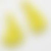 10 pompons breloque coton  jaune paille  longueur 25x5mm