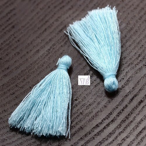 10 pompons breloque coton bleu ciel 25x5mm