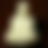 2 bouddha assis  miniature crème   percées 25x18mm
