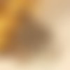 10 breloques tête de bouddha couleur argent  relief 22x20mm