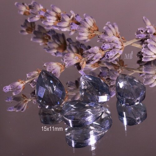 10 perles goutte  de cristal bleu prisme facettée 15x11mm