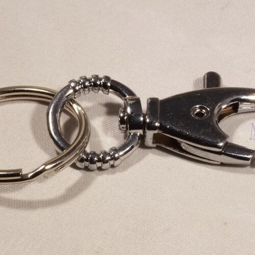 2 porte clefs mousqueton métal argenté couleur platine ciselé  70mm