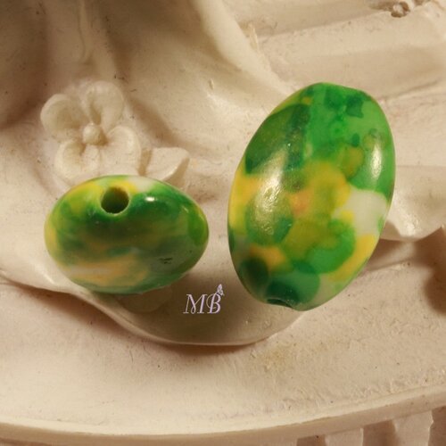 8 perles de jade boulier océaniques teintées vert /jaune /blanc 15x10mm