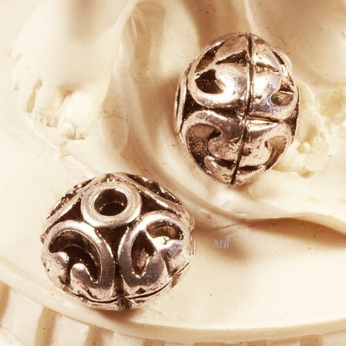6 perles soucoupe  ciselées  metal argenté 11x10mm