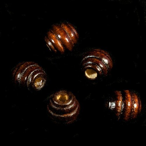 50 perles miniatures en bois relief circulaires chocolat 10x10mm