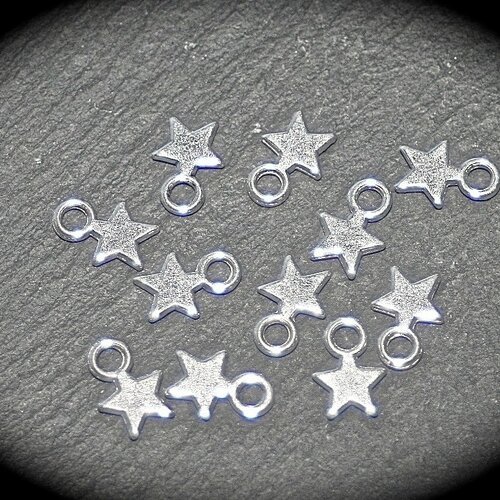 10 breloques mini étoiles métal argenté dimension 10x8mm