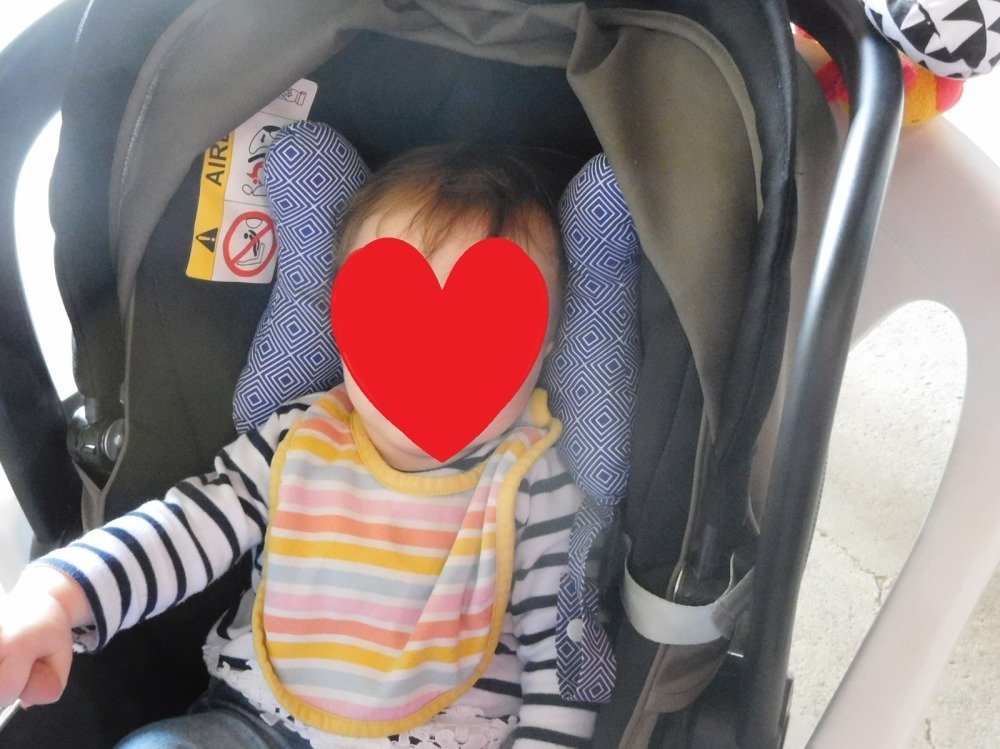 cale-tête de bébé pour siège auto - Un grand marché
