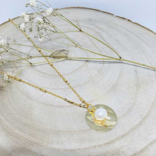 Collier doré à l’or fin et perle de culture