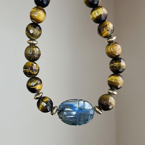 Bracelet amulette scarabée labradorite et œil de tigre