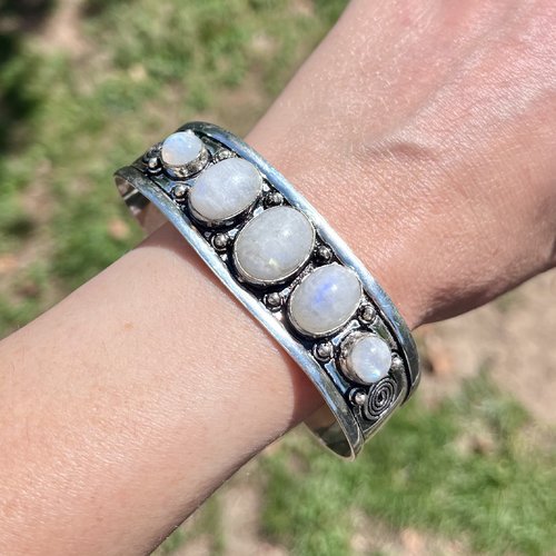 Bracelet manchette argent 925 et pierres de lune