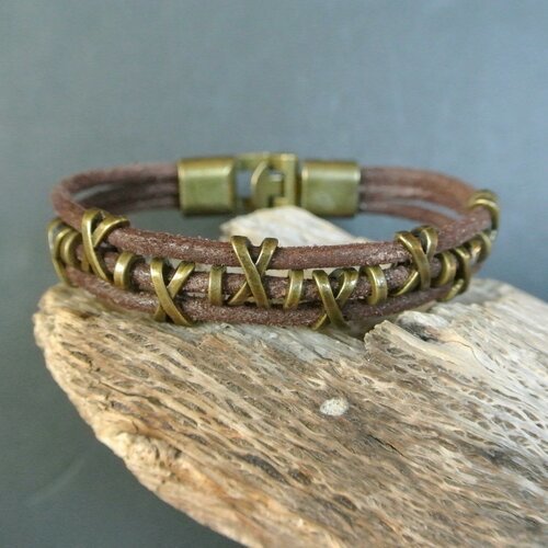 Bracelet 20 cm 3 brins de cuir rond 3 mm marron rustique brut, perles bronze en x, fermoir à crochet en t