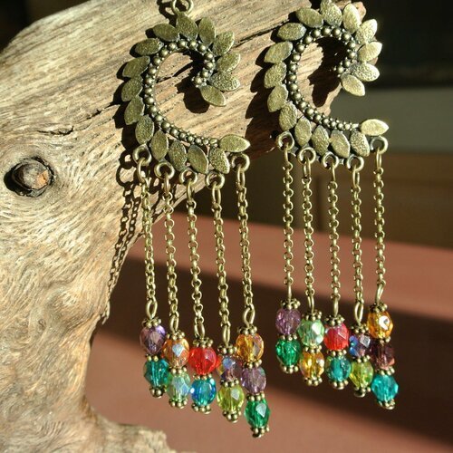 Boucles d'oreilles perles verre de bohême multicolores sur chaînettes et connecteur dragon bronze