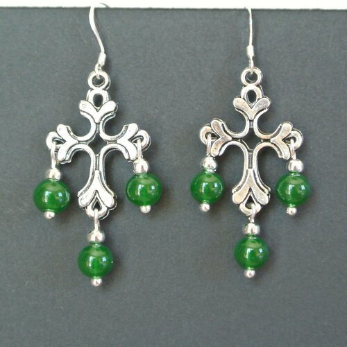 Boucles d'oreilles perles de verre vertes rondes 6 mm sur support croix métal argenté vieilli, crochet en argent 