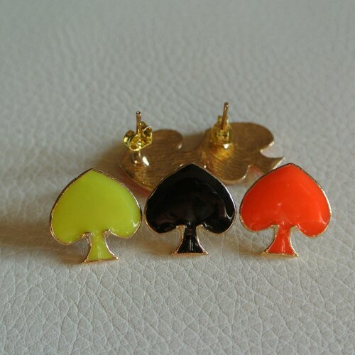 Lot de 3 paires de boucles d'oreilles motifs as de pique en émail époxy (résine) couleur orange fluo, vert anis et noire