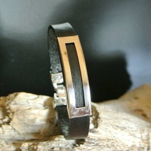 Bracelet homme 20,2 cm ultraclasse, perle acier tube rectangulaire ajourée rectangle sur cordon cuir plat noir 10 x 2 mm