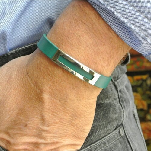 Bracelet homme ultraclasse 20,2 cm, perle acier tube rectangulaire ajourée rectangle sur cordon cuir plat turquoise 10 x 2 mm
