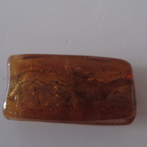 Grosse perle en verre de crépitement  rectangle - de couleur marron clair avec feuille argent intérieure