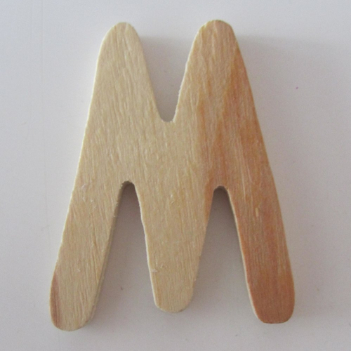 Lettre en bois brut à décorer, customiser - représentant la lettre  "m ou w" - 6 cm x 7 cm