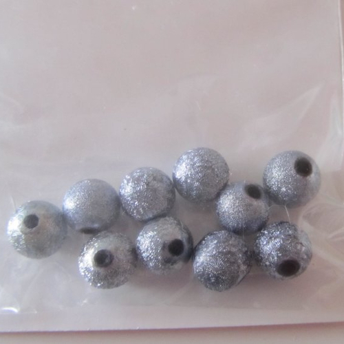 Lot de 10 perles rondes en résine métallisée - de couleur gris argenté  - 7 mm