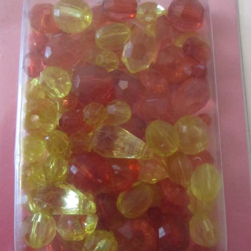 Boîte de 27 grammes de perles à facettes différentes tailles et formes
