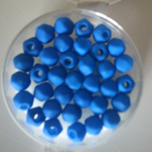 Boîte de perles à arêtes  opaque de couleur bleue - 5,5 mm - 35 pièces