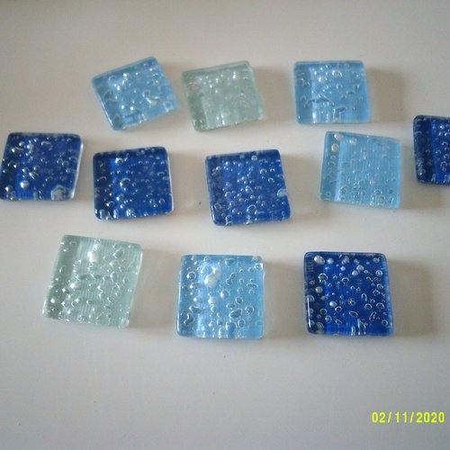 Boîte de 200 grammes de mosaïque, tesselles bulles en cristal bleu - 3 couleurs